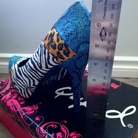 Qupid | teal / black snake fabric ~ animal print block color High heel - Picture 6 of 9